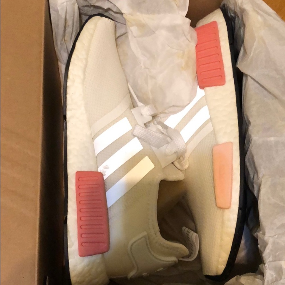 Adidas women’s NMD white rose/pink